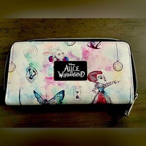 Disney alice on wonderland NWOT